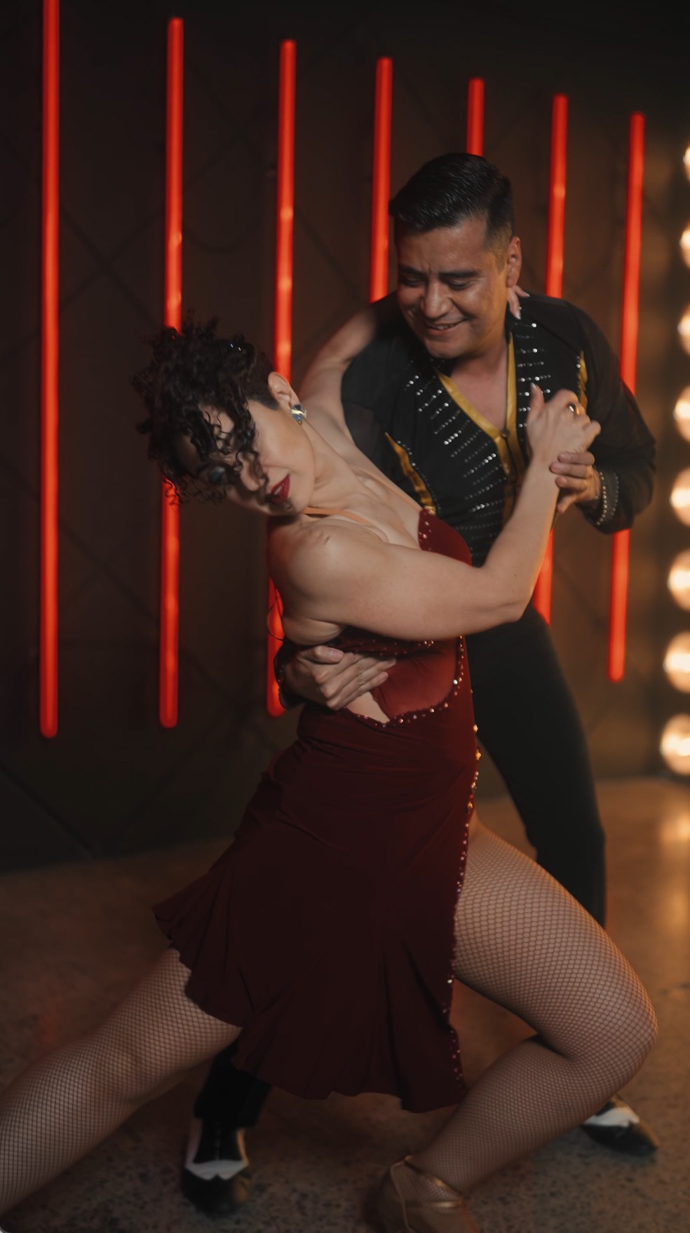 De La Vuelta A Bold Salsa Showcase